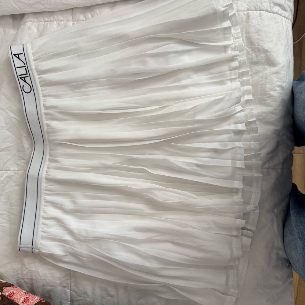 Alia White A-Line Pleated Skirt